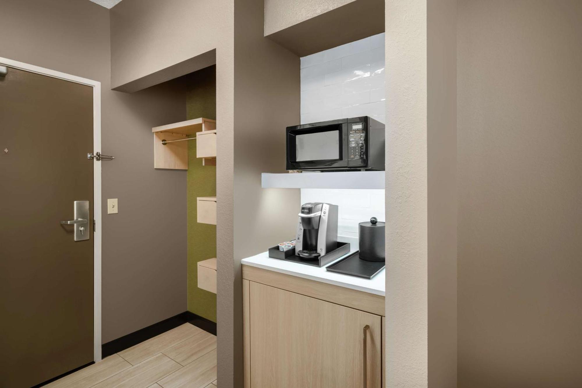 Hilton Garden Inn Louisville East Esterno foto