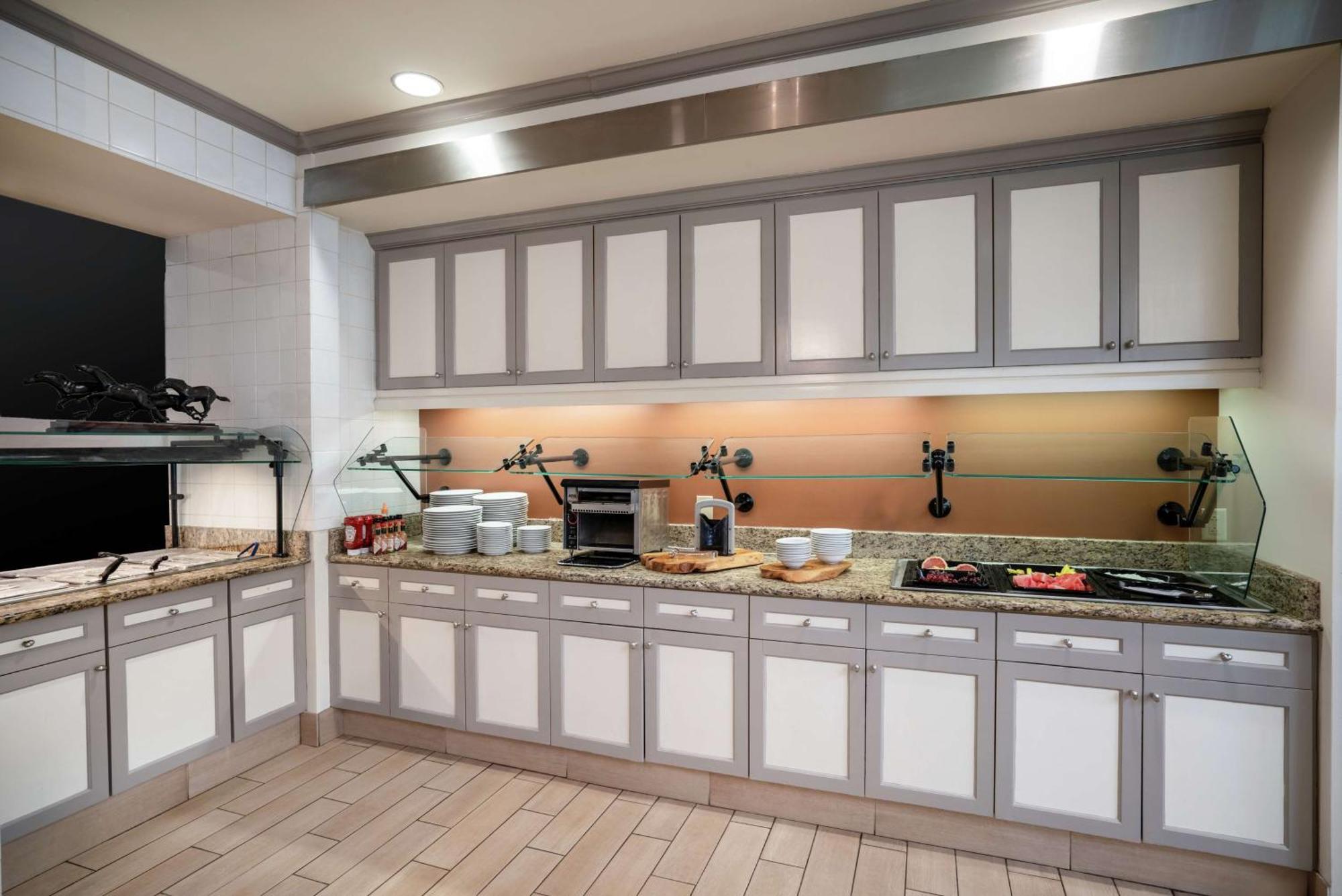 Hilton Garden Inn Louisville East Esterno foto