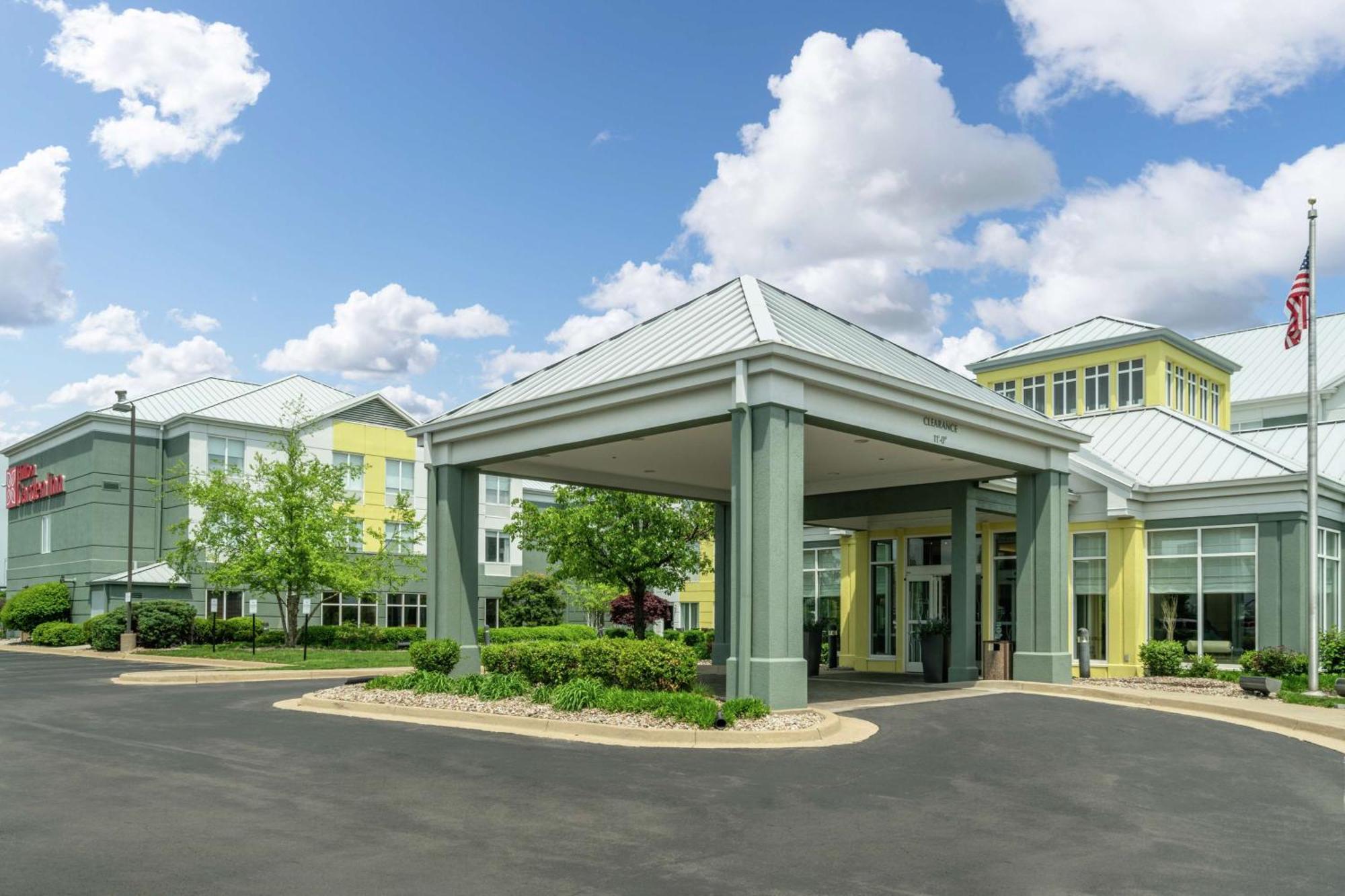 Hilton Garden Inn Louisville East Esterno foto